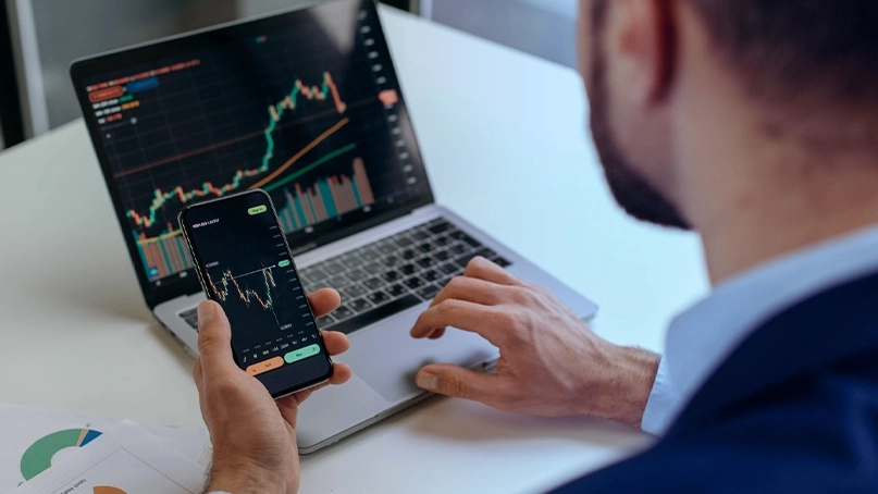 Haxiro Nurel KI-Handelsdashboard